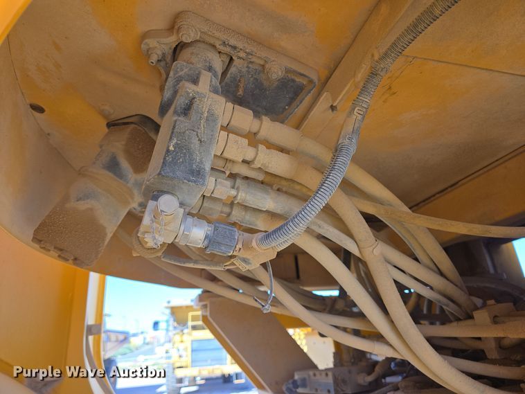 image for item DO2552 2004 Volvo L330E wheel loader