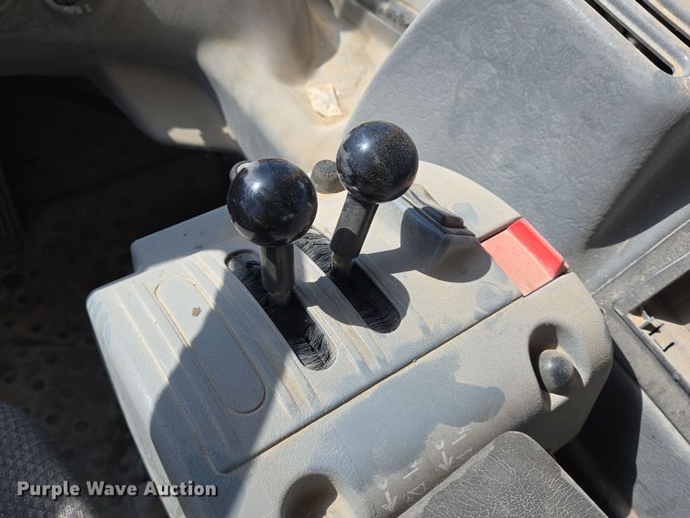 image for item DO2552 2004 Volvo L330E wheel loader