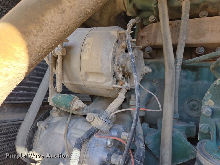 image for item DO2552 2004 Volvo L330E wheel loader