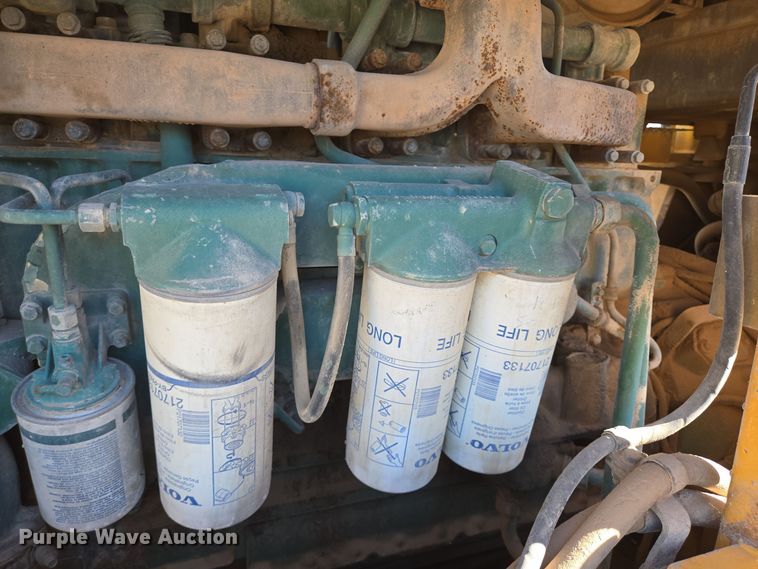 image for item DO2552 2004 Volvo L330E wheel loader