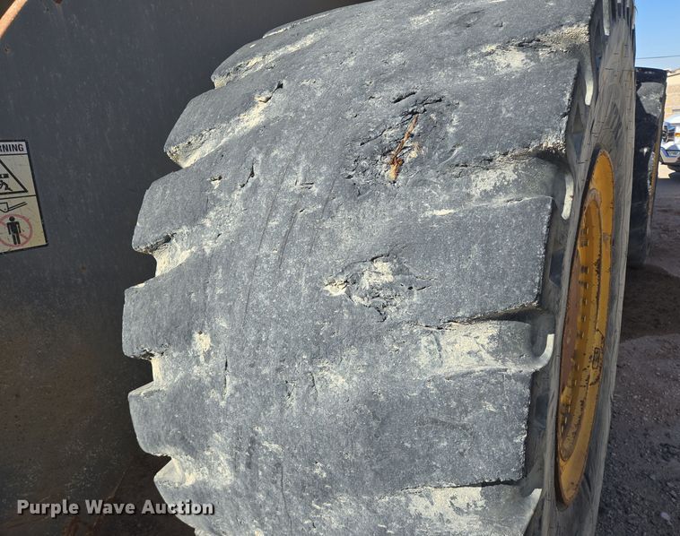 image for item DO2552 2004 Volvo L330E wheel loader
