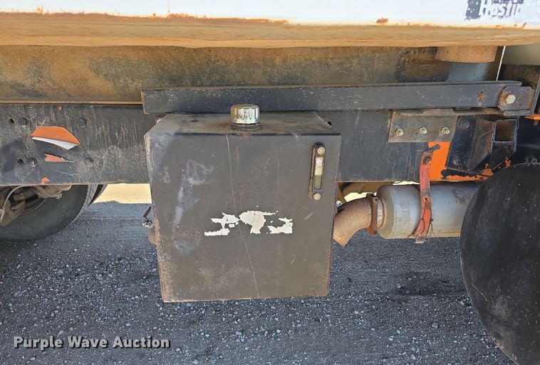 image for item DO5451 1999 Mack RD688S dump truck