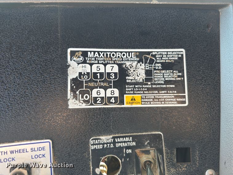 image for item DO5451 1999 Mack RD688S dump truck