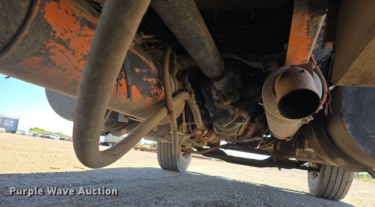 image for item DO5451 1999 Mack RD688S dump truck