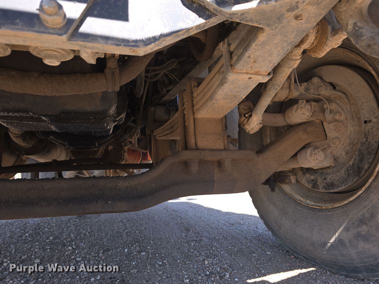 image for item DO5451 1999 Mack RD688S dump truck