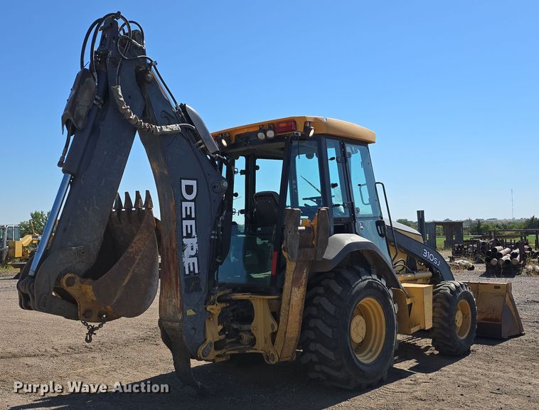 image for item DO5461 2007 John Deere 310SJ backhoe