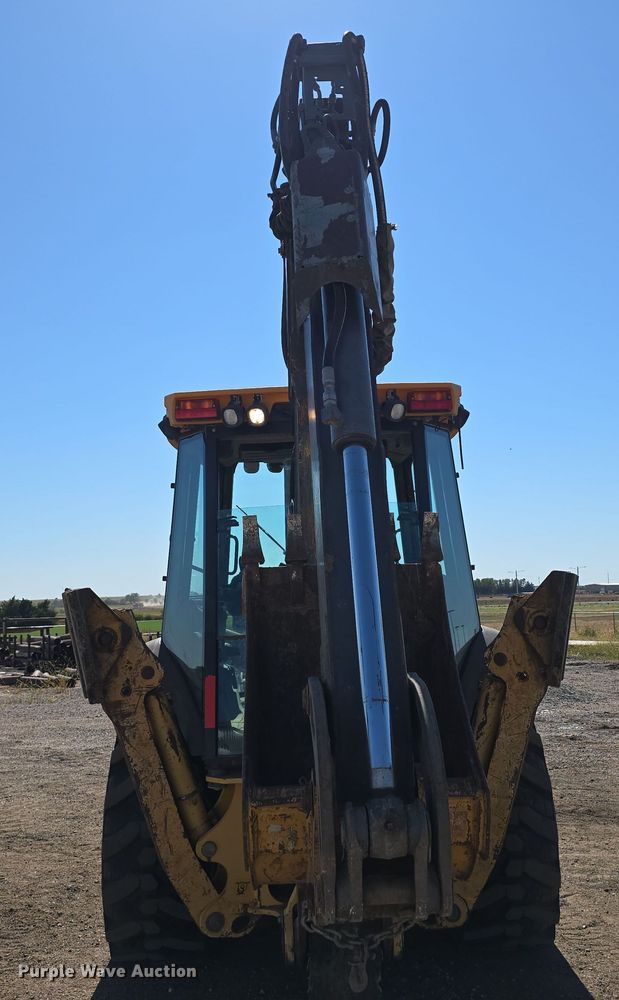 image for item DO5461 2007 John Deere 310SJ backhoe