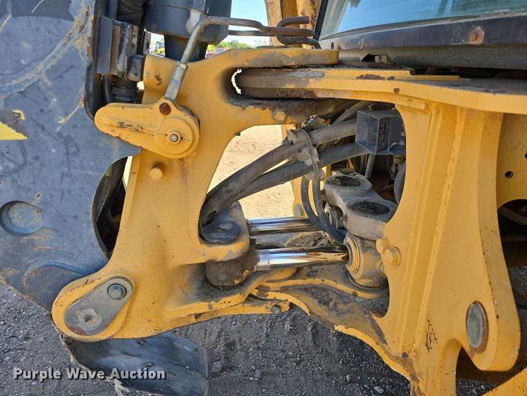 image for item DO5461 2007 John Deere 310SJ backhoe