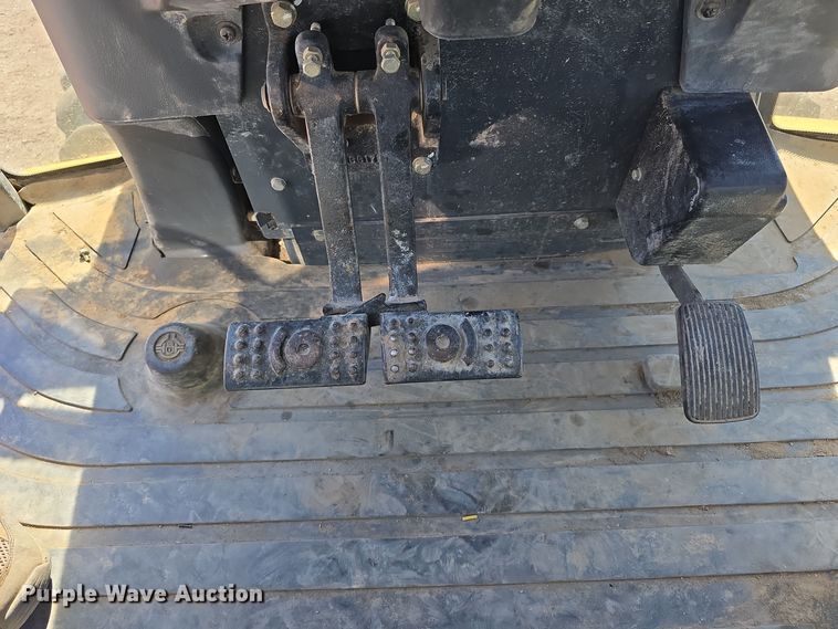 image for item DO5461 2007 John Deere 310SJ backhoe