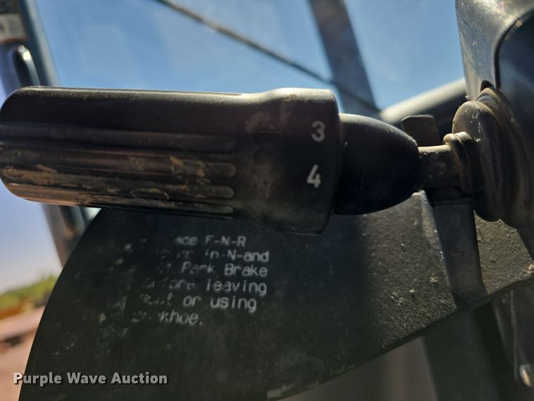 image for item DO5461 2007 John Deere 310SJ backhoe