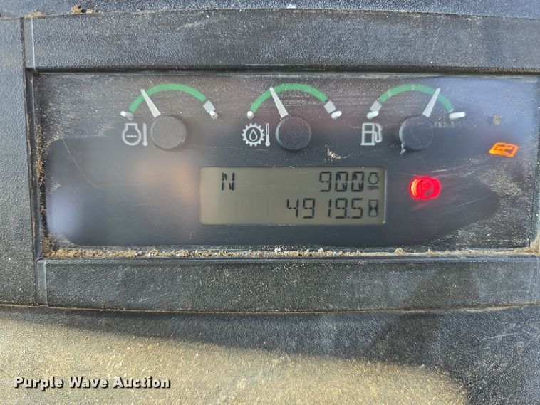 image for item DO5461 2007 John Deere 310SJ backhoe