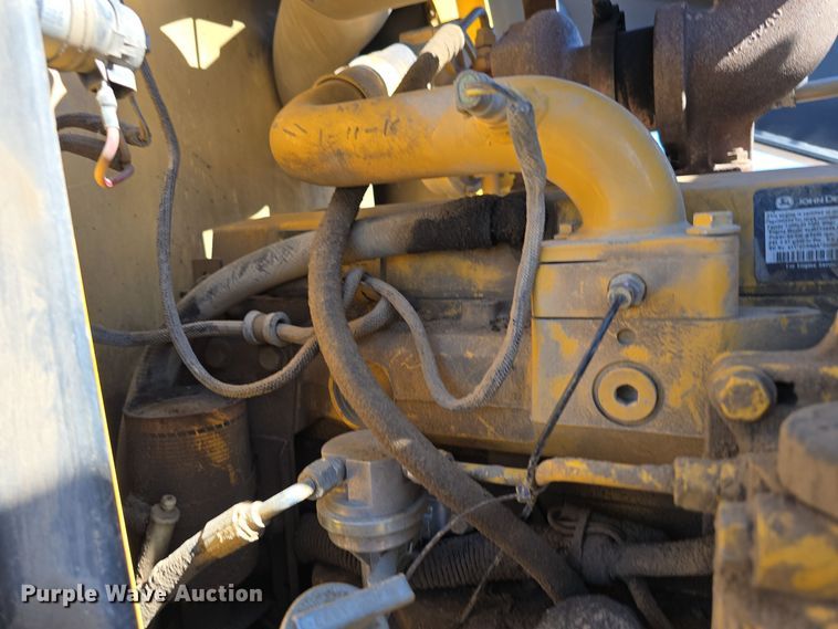 image for item DO5461 2007 John Deere 310SJ backhoe