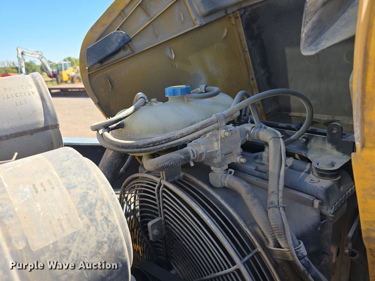 image for item DO5461 2007 John Deere 310SJ backhoe