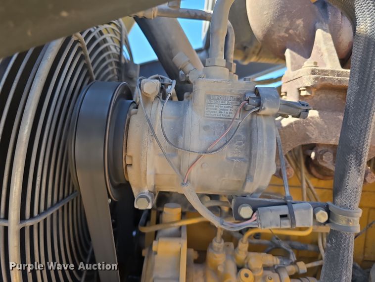 image for item DO5461 2007 John Deere 310SJ backhoe