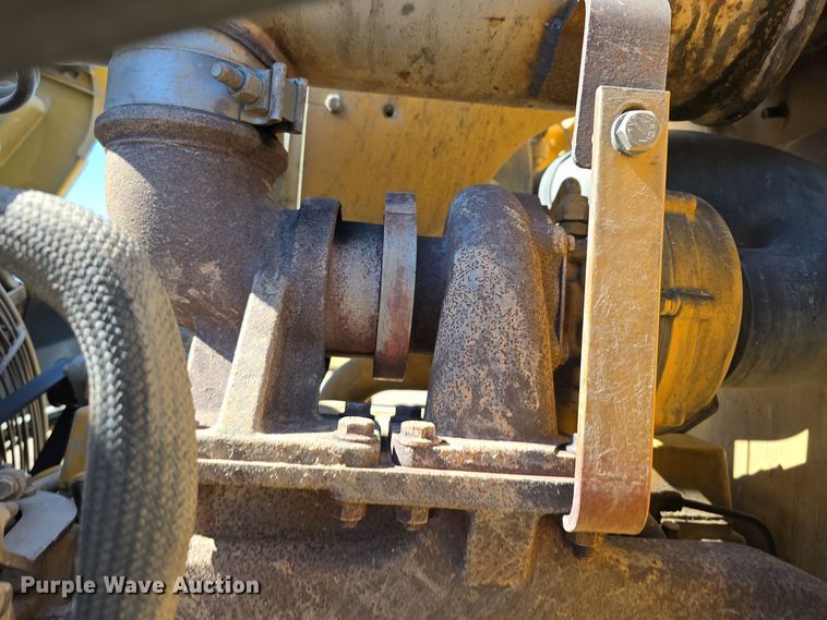 image for item DO5461 2007 John Deere 310SJ backhoe