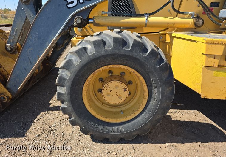 image for item DO5461 2007 John Deere 310SJ backhoe