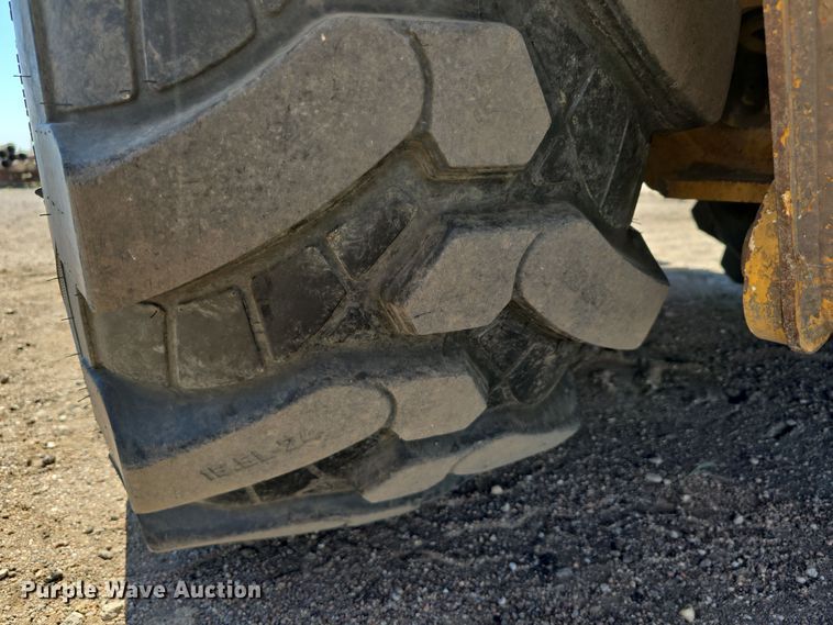 image for item DO5461 2007 John Deere 310SJ backhoe