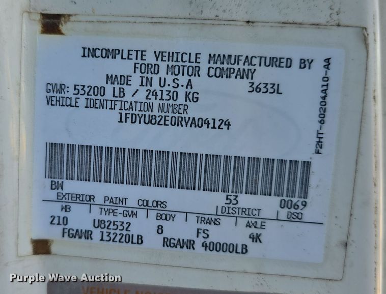 image for item DO5462 1994 Ford L8000 dump truck