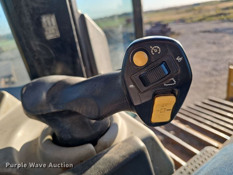 image for item DO5463 2014 Caterpillar D6N T4 LGP dozer