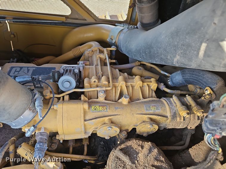 image for item DO5463 2014 Caterpillar D6N T4 LGP dozer