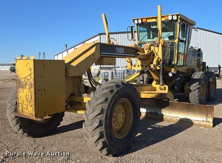 image for item DO5464 2000 Caterpillar 140 VHP motor grader