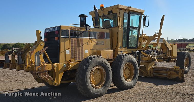 image for item DO5464 2000 Caterpillar 140 VHP motor grader