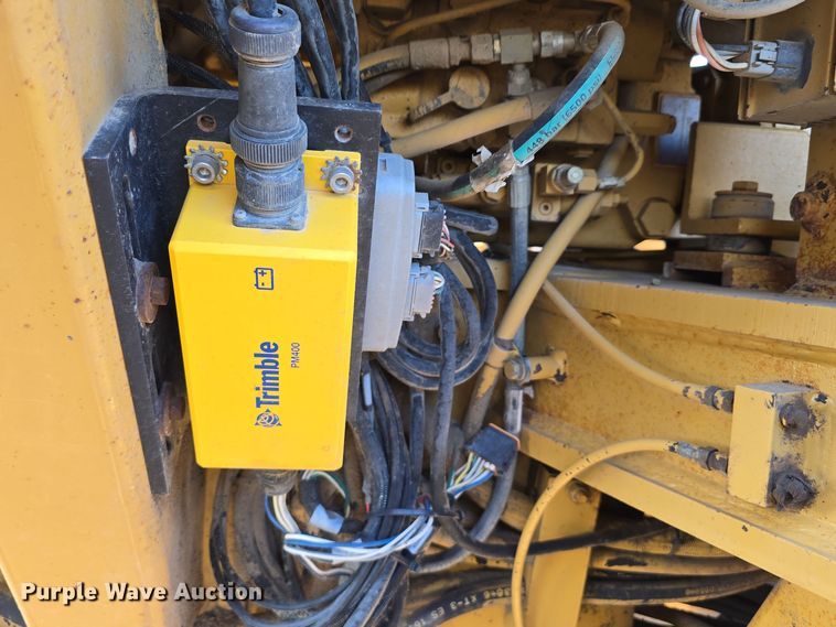 image for item DO5464 2000 Caterpillar 140 VHP motor grader