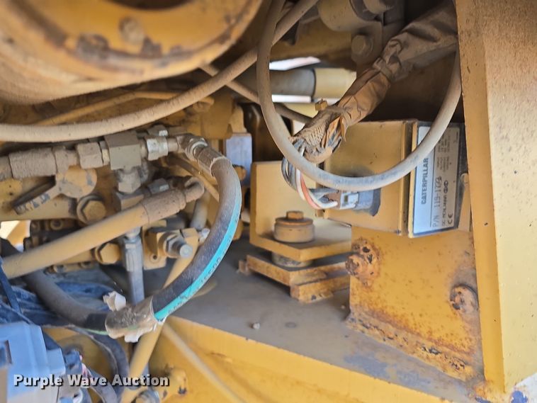 image for item DO5464 2000 Caterpillar 140 VHP motor grader