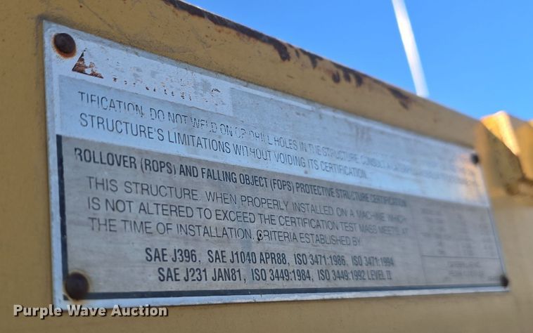 image for item DO5464 2000 Caterpillar 140 VHP motor grader