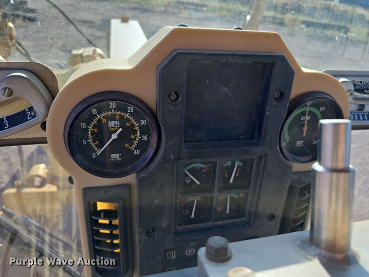 image for item DO5464 2000 Caterpillar 140 VHP motor grader