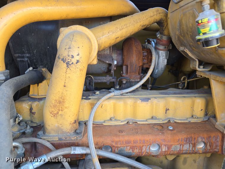 image for item DO5464 2000 Caterpillar 140 VHP motor grader