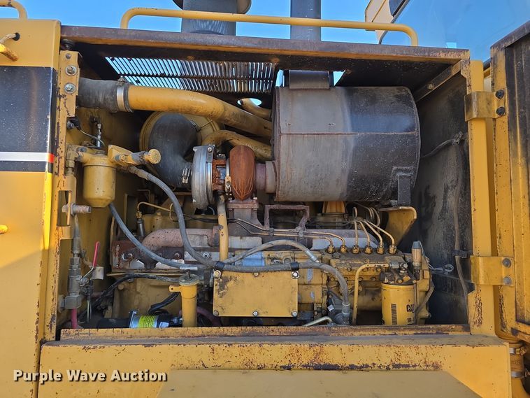 image for item DO5464 2000 Caterpillar 140 VHP motor grader