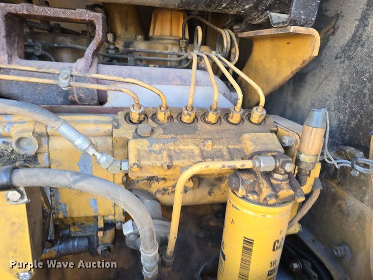image for item DO5464 2000 Caterpillar 140 VHP motor grader