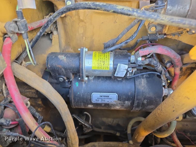 image for item DO5464 2000 Caterpillar 140 VHP motor grader