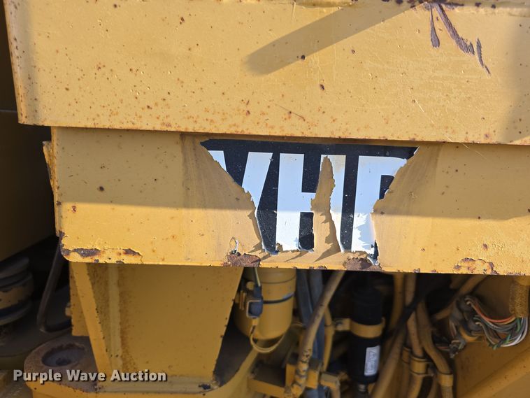 image for item DO5464 2000 Caterpillar 140 VHP motor grader