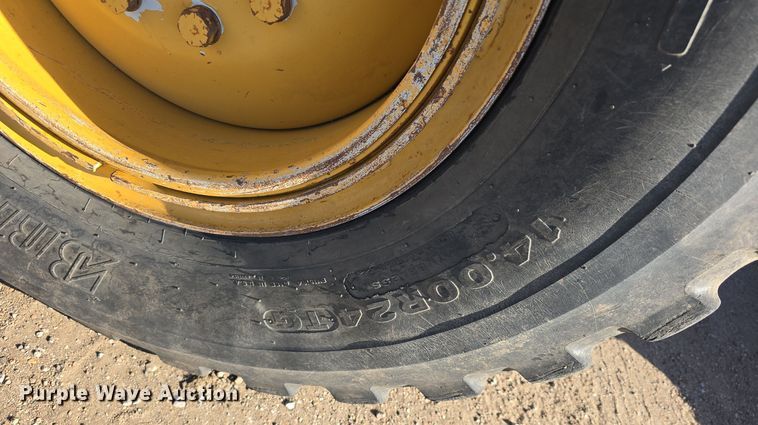 image for item DO5464 2000 Caterpillar 140 VHP motor grader