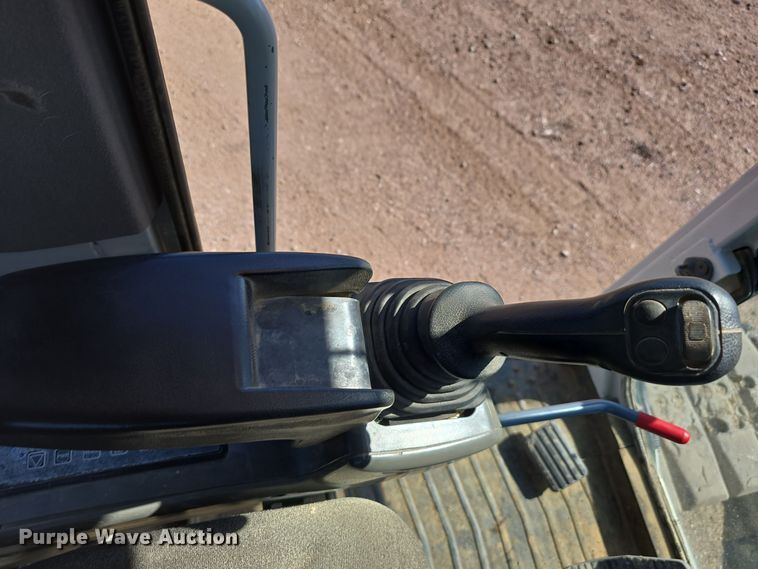 image for item DO5465 2015 Takeuchi TB1140 Series 2 mini excavator