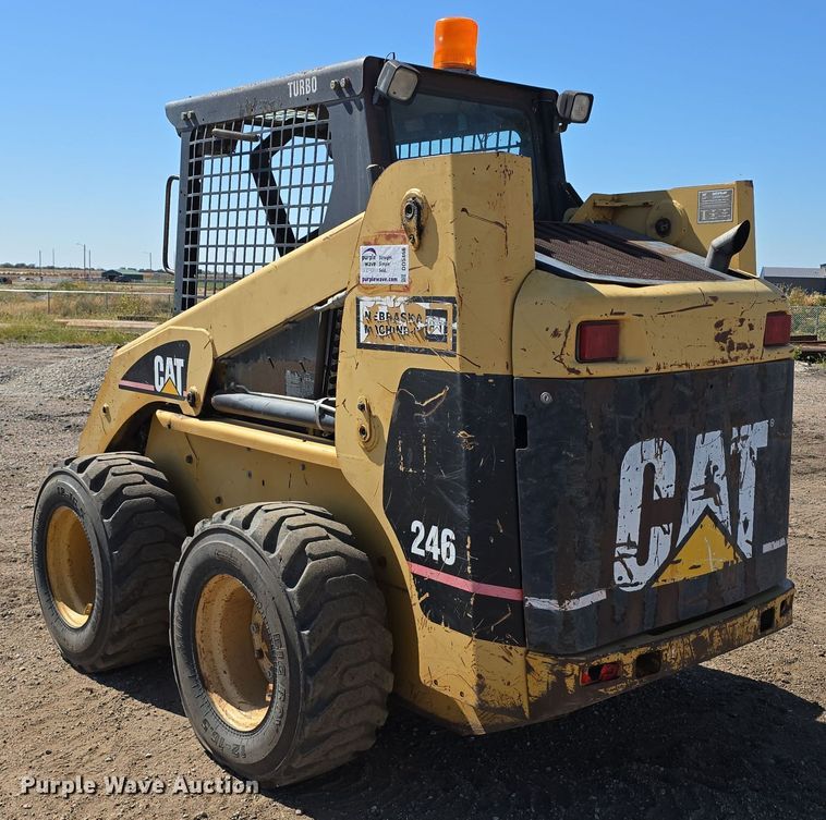 image for item DO5466 2001 Caterpillar 246 skid steer loader