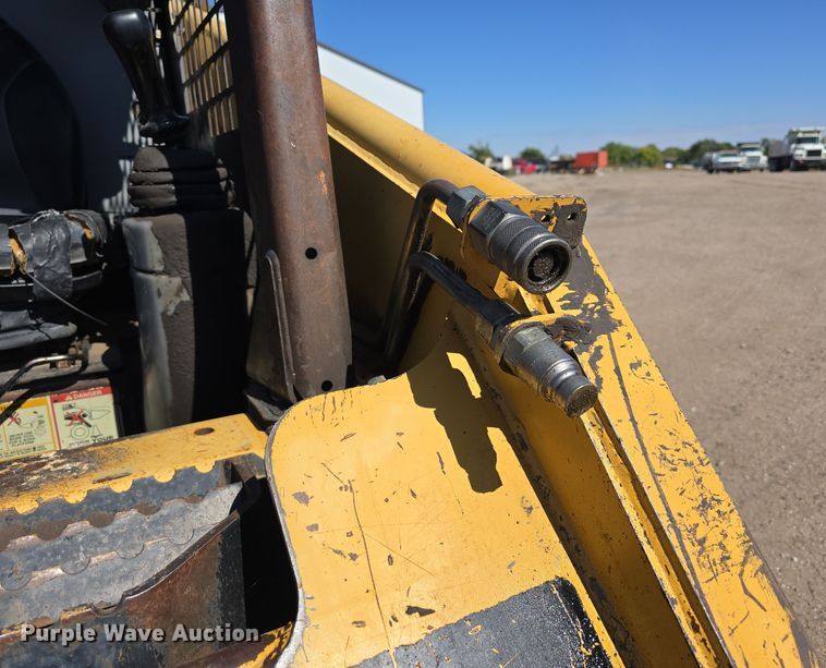 image for item DO5466 2001 Caterpillar 246 skid steer loader