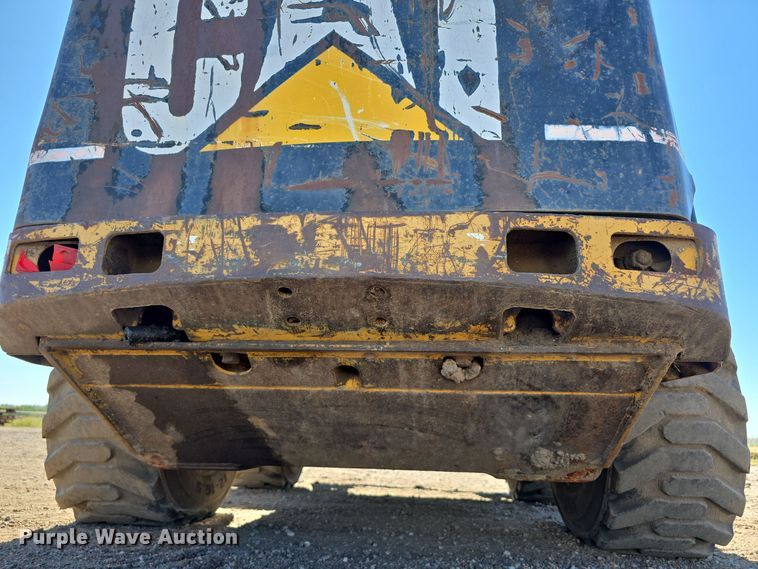 image for item DO5466 2001 Caterpillar 246 skid steer loader