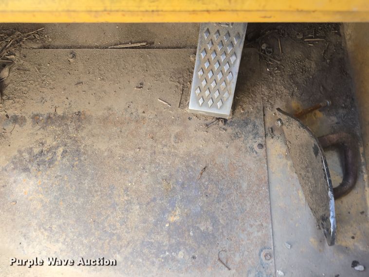 image for item DO5466 2001 Caterpillar 246 skid steer loader