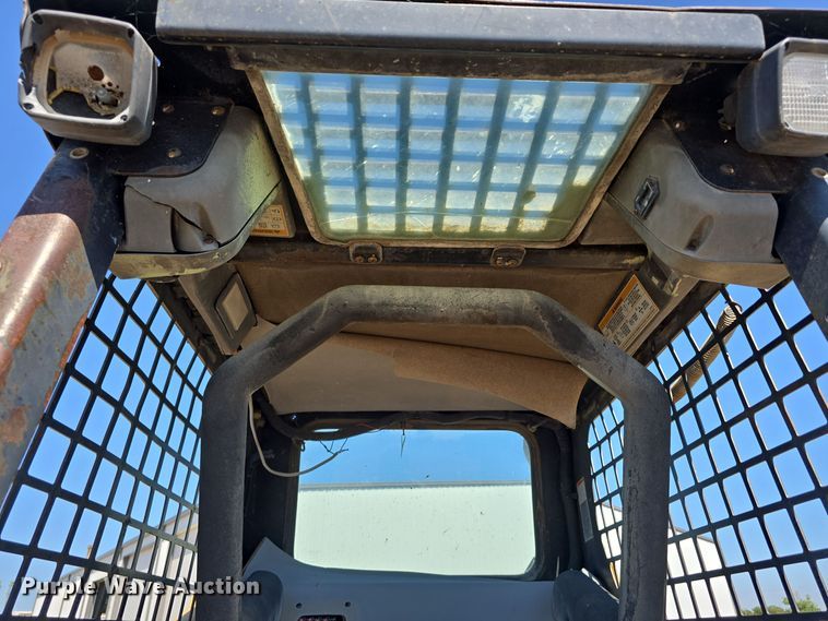 image for item DO5466 2001 Caterpillar 246 skid steer loader