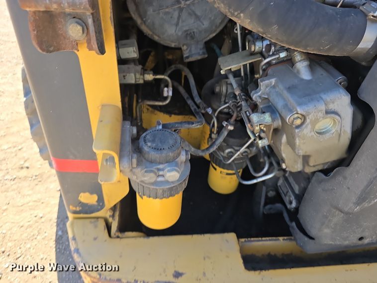 image for item DO5466 2001 Caterpillar 246 skid steer loader