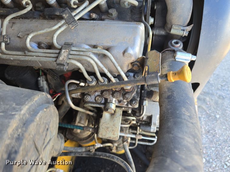 image for item DO5466 2001 Caterpillar 246 skid steer loader