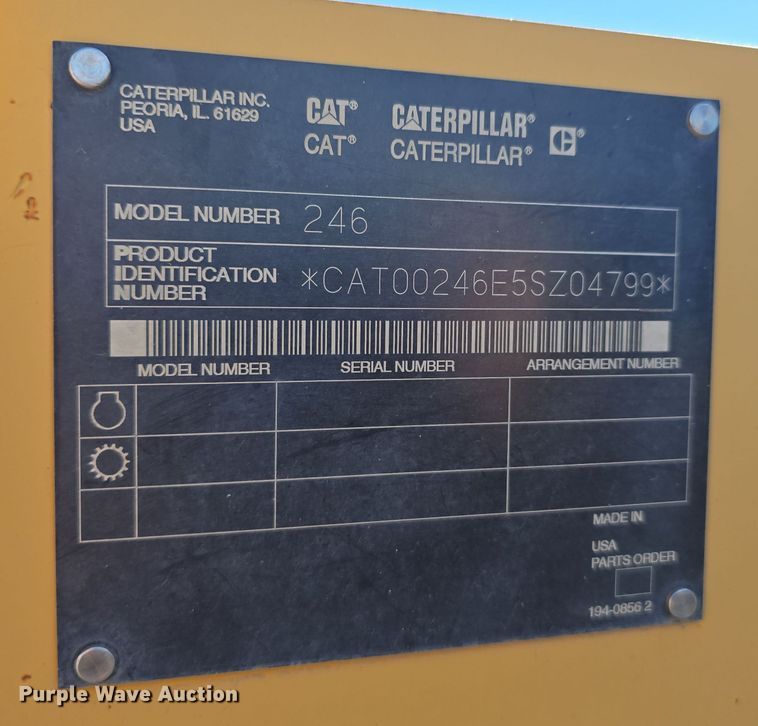 image for item DO5466 2001 Caterpillar 246 skid steer loader