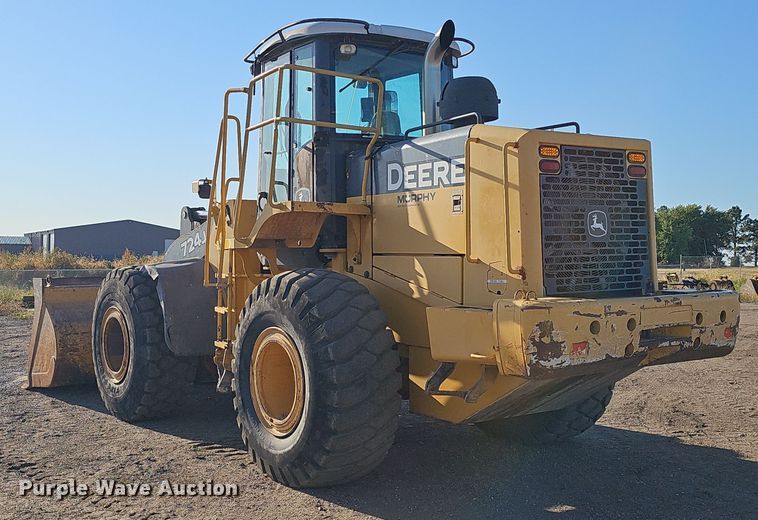 image for item DO5467 2005 John Deere 724J wheel loader