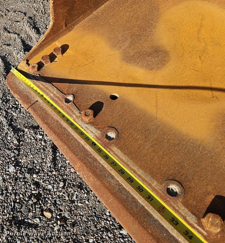 image for item DO5467 2005 John Deere 724J wheel loader