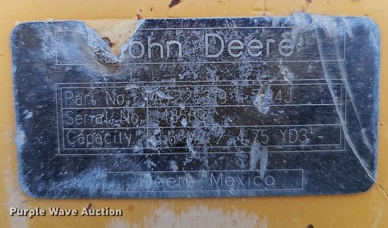 image for item DO5467 2005 John Deere 724J wheel loader