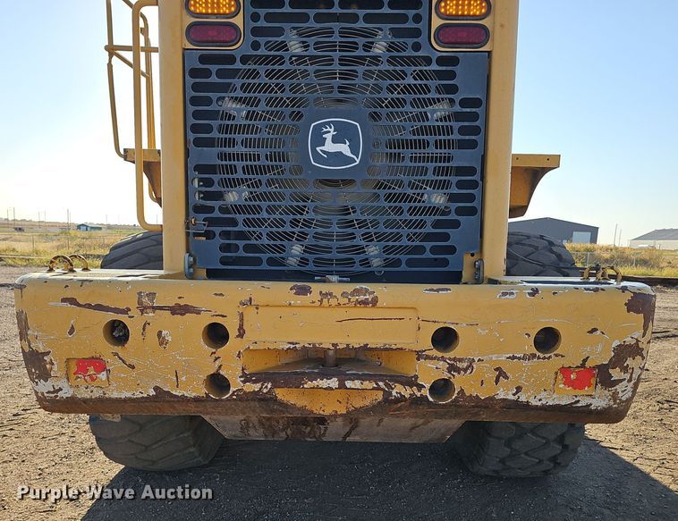 image for item DO5467 2005 John Deere 724J wheel loader