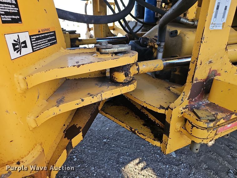 image for item DO5467 2005 John Deere 724J wheel loader